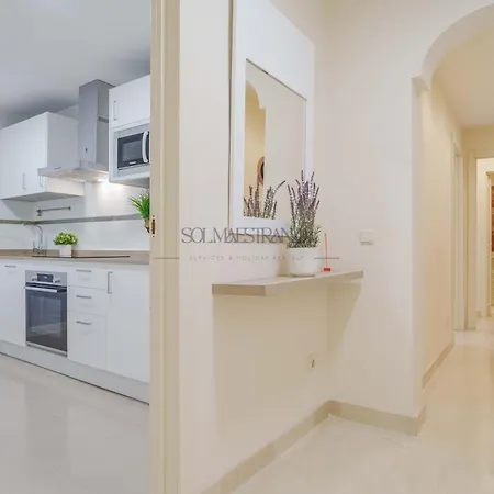 Mar Y Puerto Location By Sol Maestranza マルベーリャ