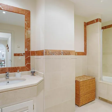 Mar Y Puerto Location By Sol Maestranza Μαρμπέλλα